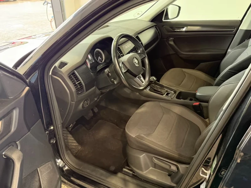 Skoda Kodiaq 1.5 TSI DSG7 ACC AHK LED, снимка 9 - Автомобили и джипове - 51899139