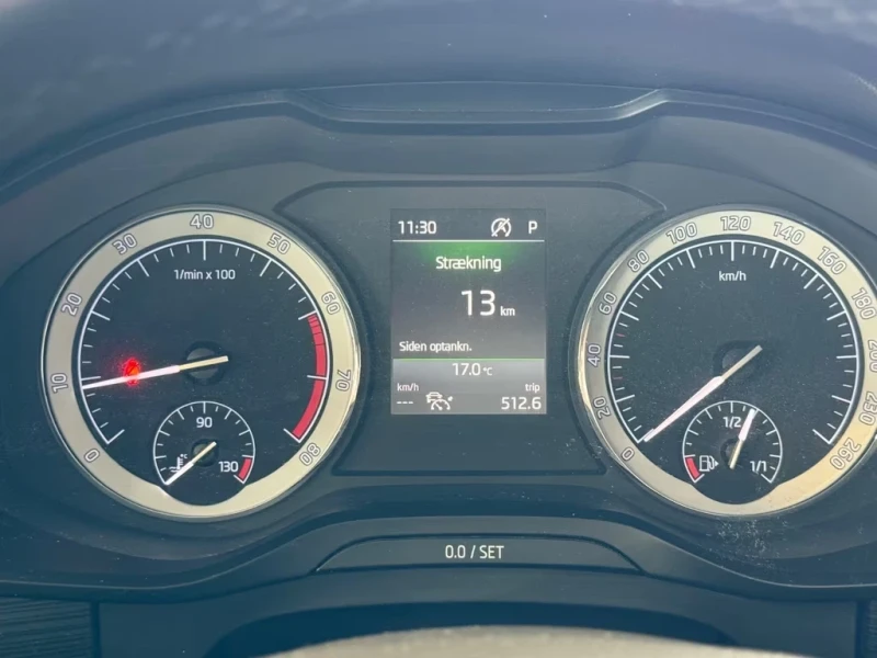 Skoda Kodiaq 1.5 TSI DSG7 ACC AHK LED, снимка 11 - Автомобили и джипове - 51899139