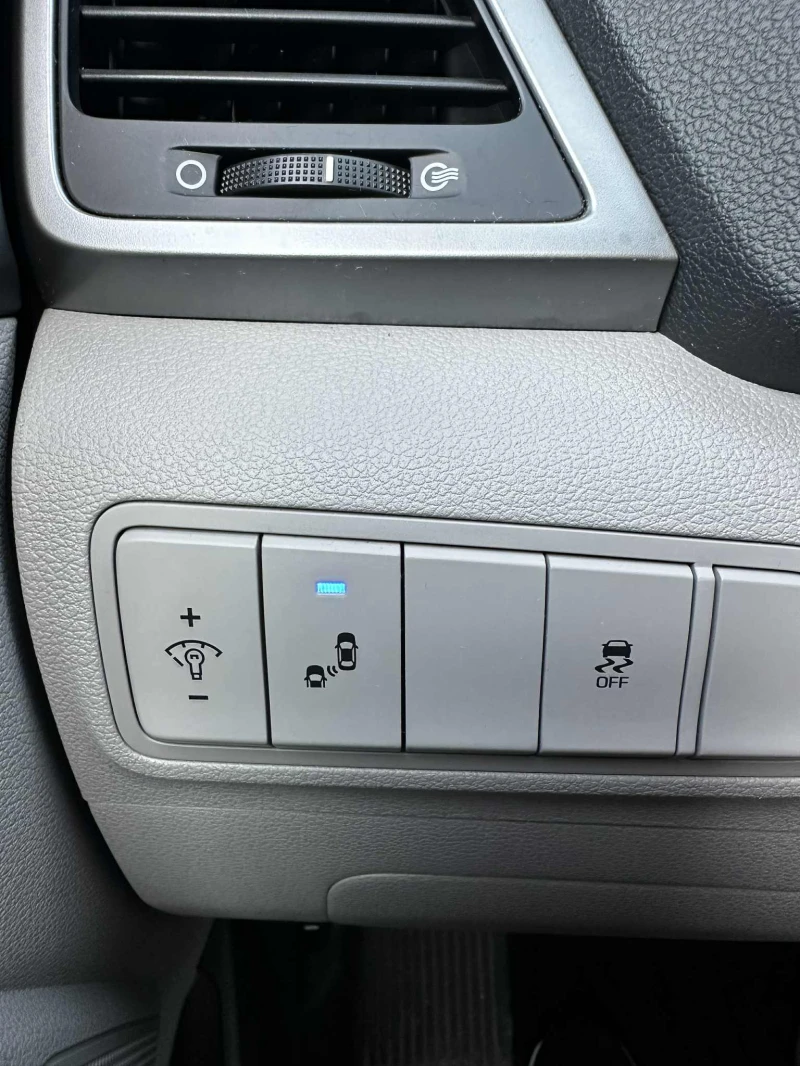 Hyundai Tucson Sport 2018, снимка 12 - Автомобили и джипове - 51912901