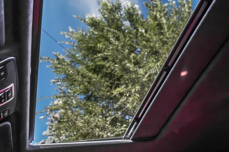 Mercedes-Benz G 63 AMG CARFAX* АВТОФИНАНСИРАНЕ* БЕЗ ПЪРВОНАЧАЛНА ВНОСКА* , снимка 14 - Автомобили и джипове - 52900042