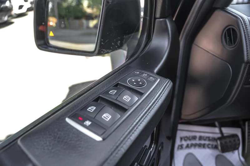 Mercedes-Benz G 63 AMG CARFAX* АВТОФИНАНСИРАНЕ* БЕЗ ПЪРВОНАЧАЛНА ВНОСКА* , снимка 6 - Автомобили и джипове - 52900042