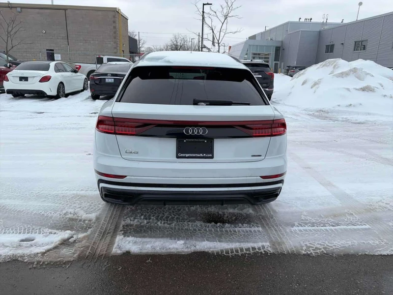 Audi Q8 * Technik * CARFAX * ЦЕНА ДО БГ, снимка 5 - Автомобили и джипове - 53583869