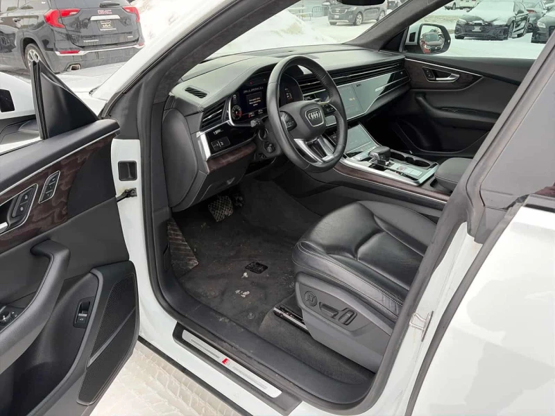 Audi Q8 * Technik * CARFAX * ЦЕНА ДО БГ, снимка 7 - Автомобили и джипове - 53583869