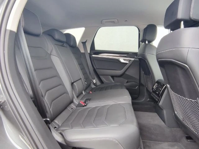 VW Touareg 3.0 TDI R-LINE 4M, снимка 7 - Автомобили и джипове - 24724249