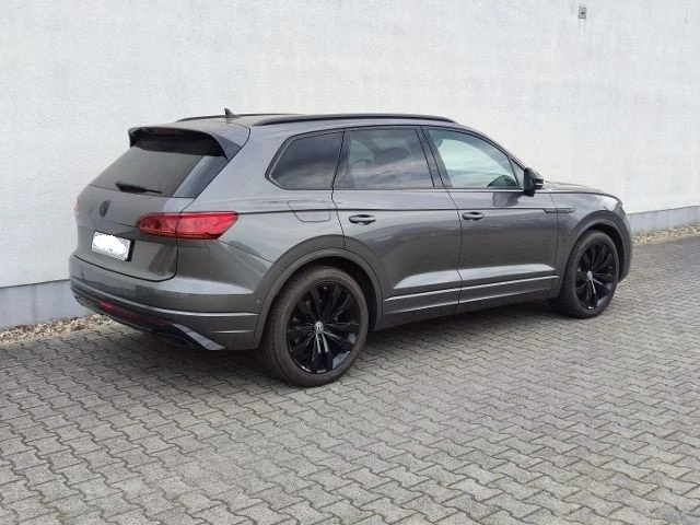 VW Touareg 3.0 TDI R-LINE 4M - изображение 3