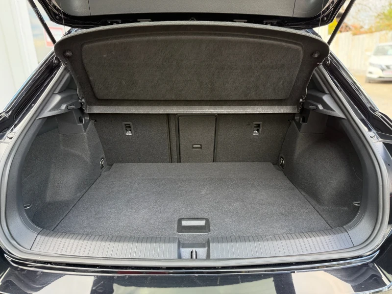 VW T-Roc 2.0 TDI 150ps R-Line СОБСТВЕН ЛИЗИНГ / БАРТЕР - 52900 лв. - 54385035 | Car24.bg