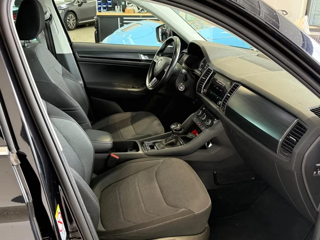 Skoda Kodiaq 1.5 TSI DSG7 ACC AHK LED - изображение 8