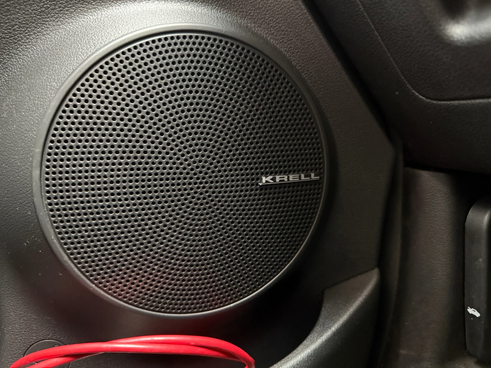 Hyundai Kona 64kWh Premium SOH100% Термопомпа - изображение 10