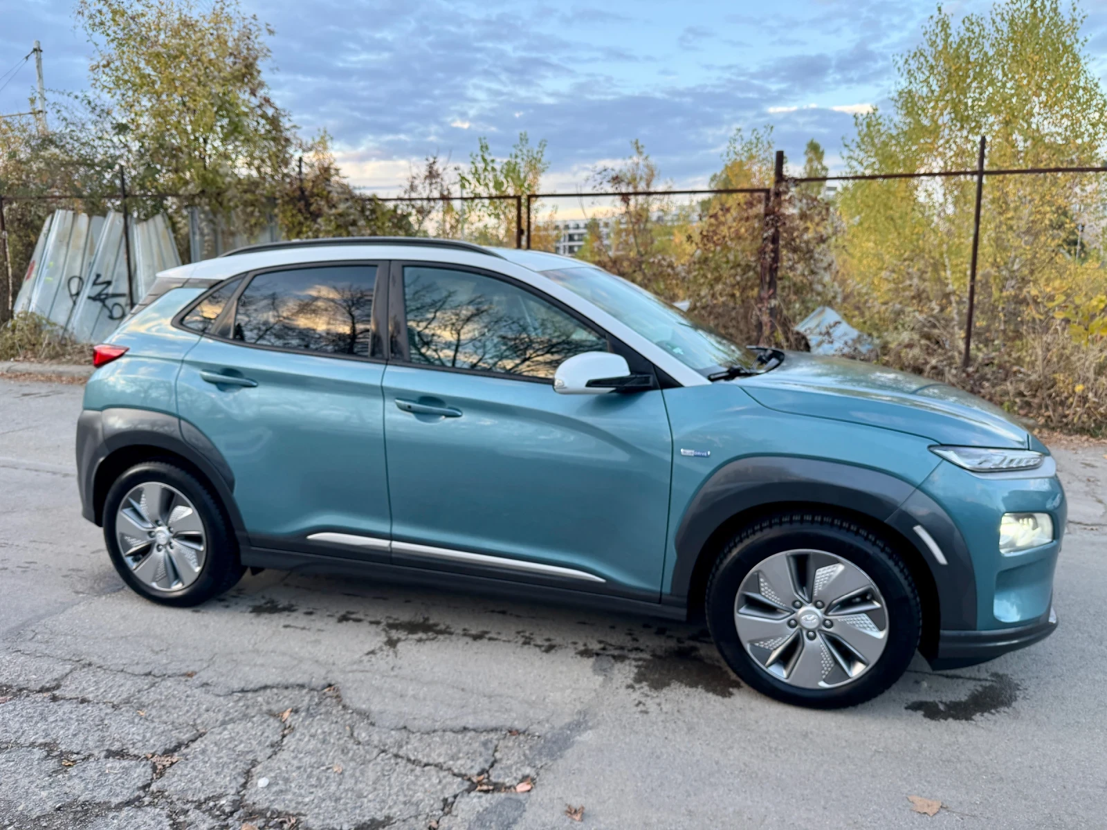 Hyundai Kona 64kWh Premium SOH100% Термопомпа - изображение 3