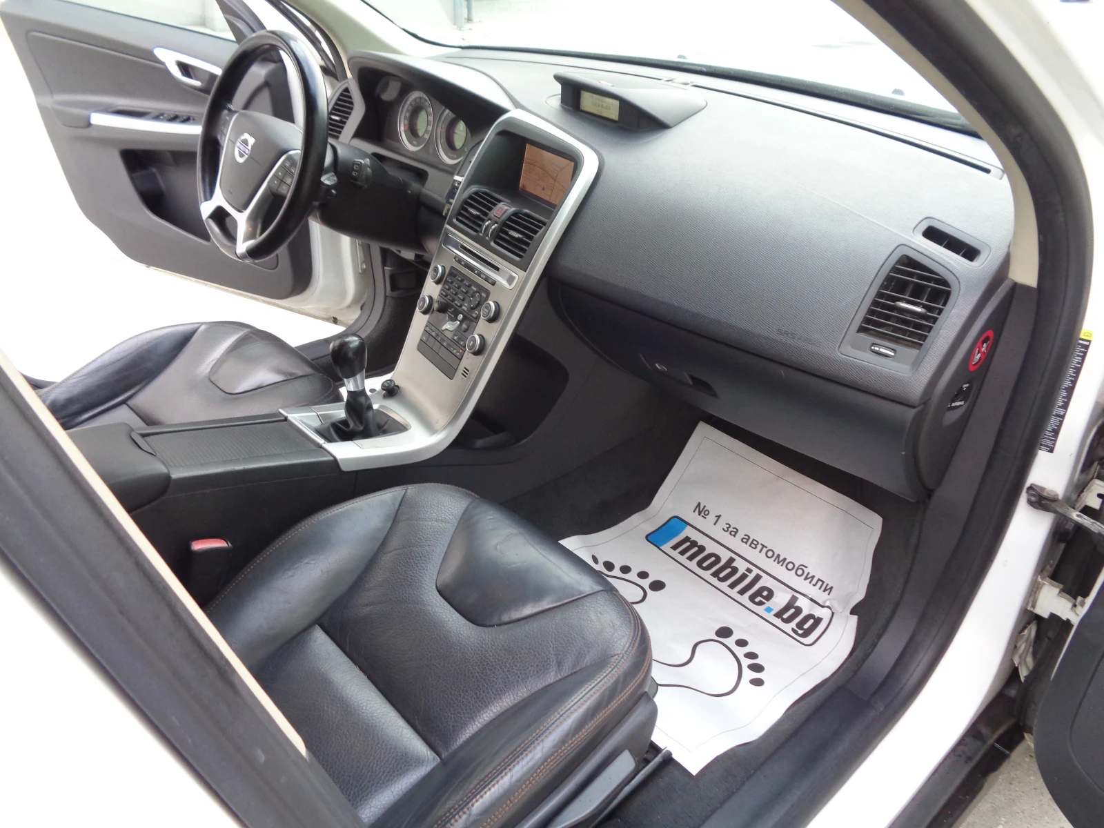 Volvo XC60 2.4D-NAVI-KAMERA-PANORAMA-BARTER-LIZING | Mobile.bg � ����������� 10