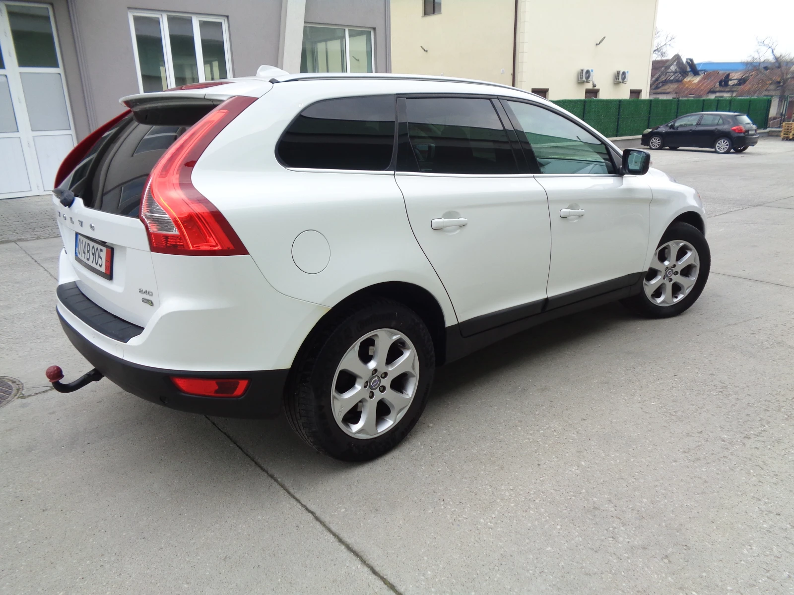 Volvo XC60 2.4D-NAVI-KAMERA-PANORAMA-BARTER-LIZING | Mobile.bg � ����������� 4