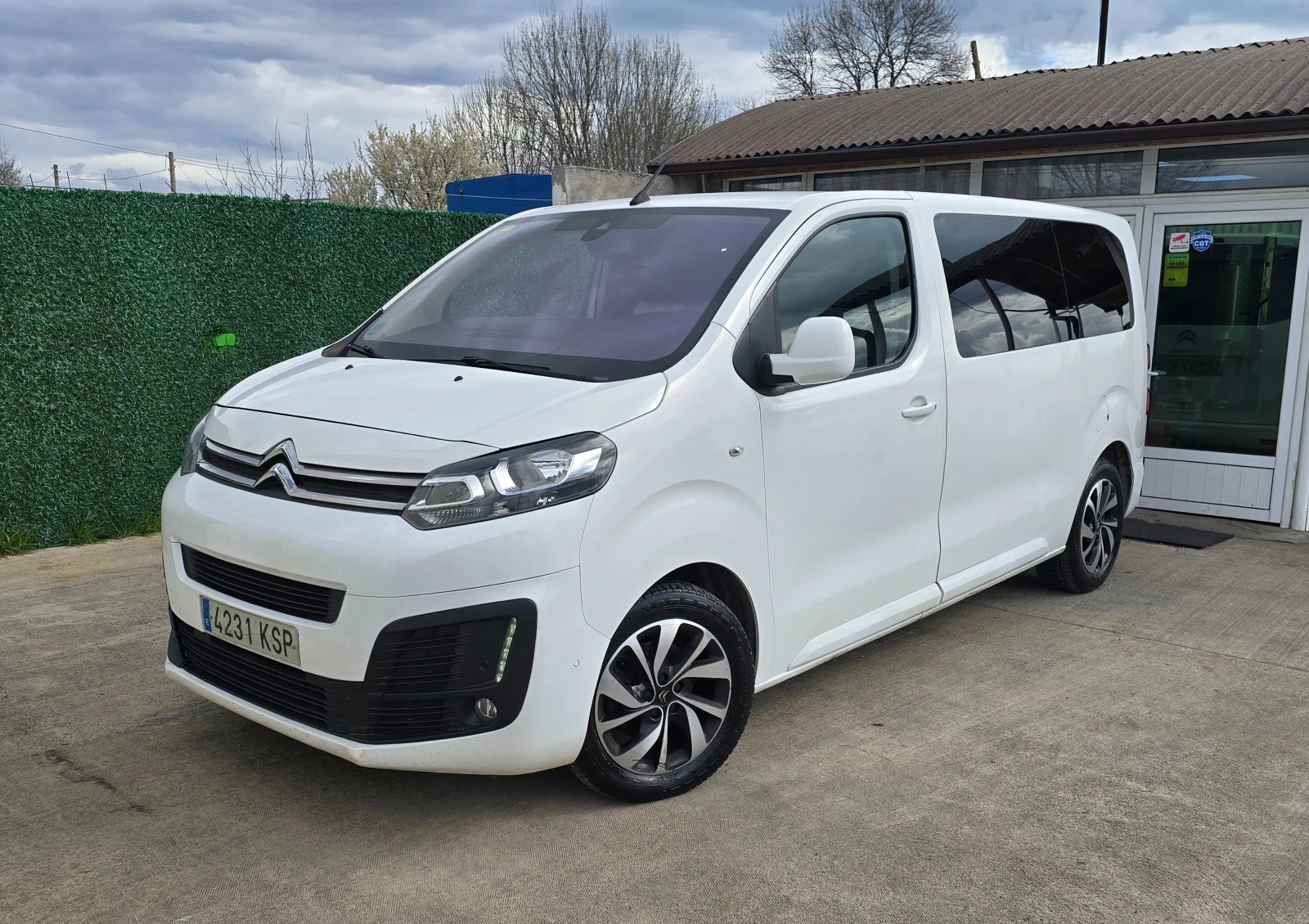 Citroen Spacetourer 2.0HDI* 9 МЕСТА * 144к.с * НАВИГАЦИЯ  | Auto.bg — изображение 1