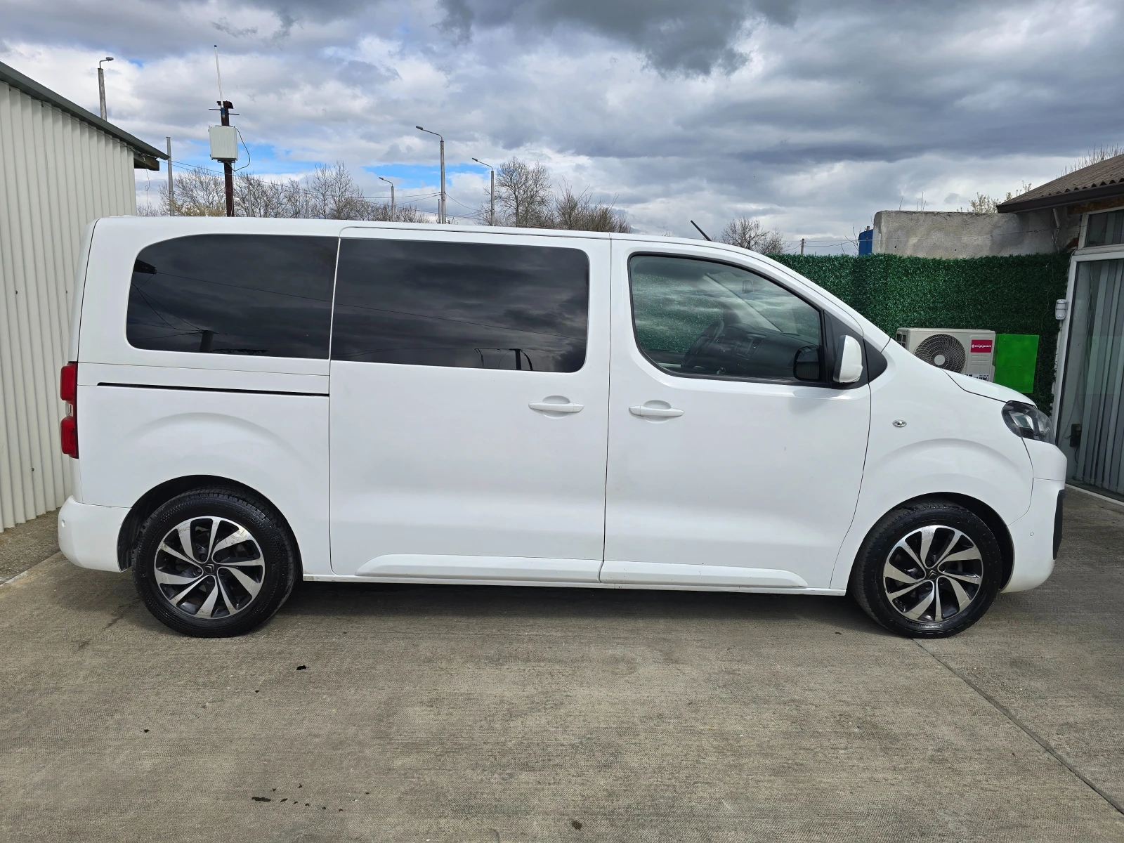 Citroen Spacetourer 2.0HDI* 9 ����� * 144�.� * ���������  | Mobile.bg � ����������� 6