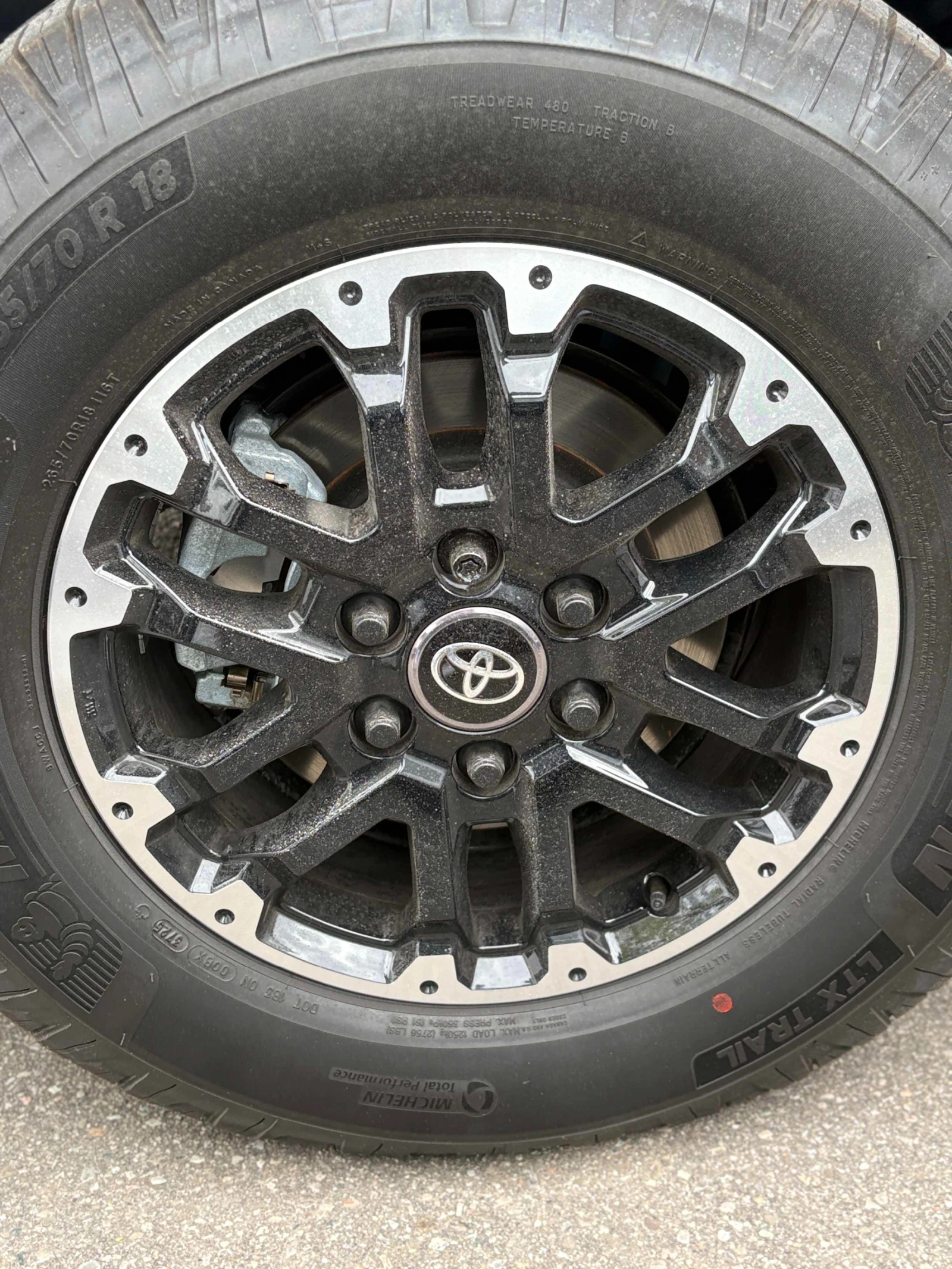 Toyota Sequoia  SR5 4WD, снимка 5 - Автомобили и джипове - 54470810