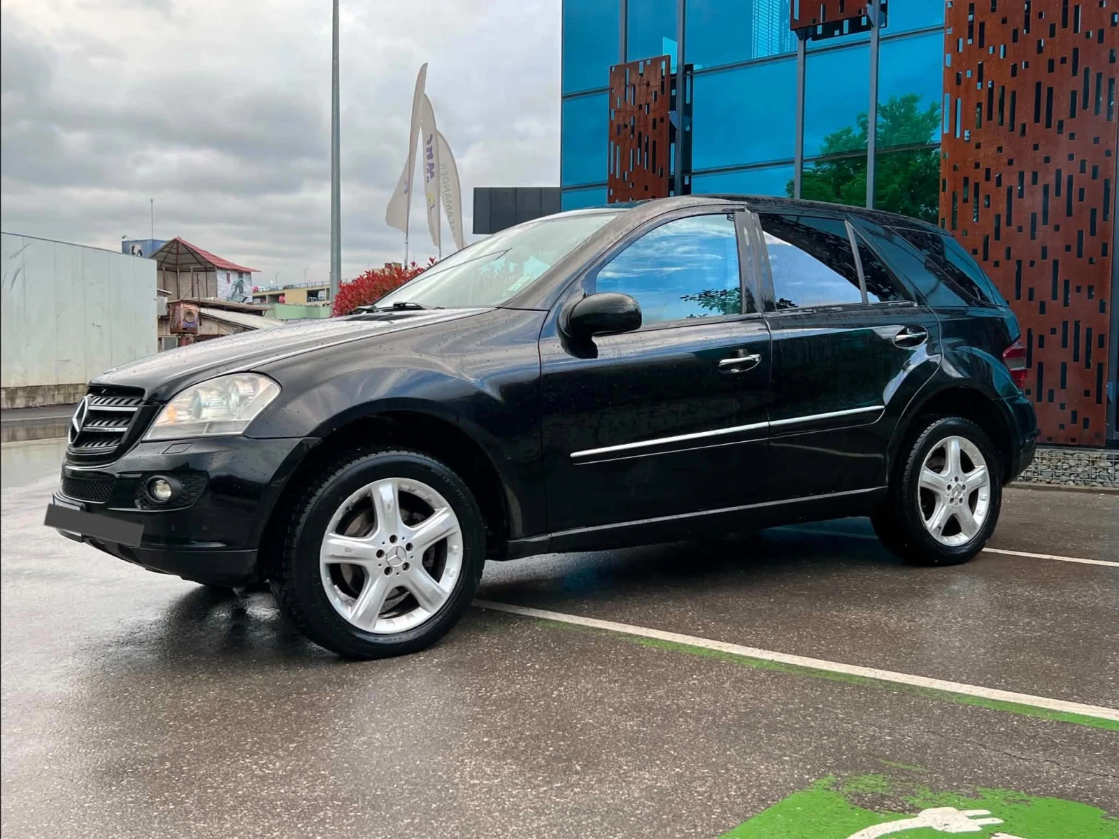 Mercedes-Benz ML 320, снимка 5 - Автомобили и джипове - 54635939