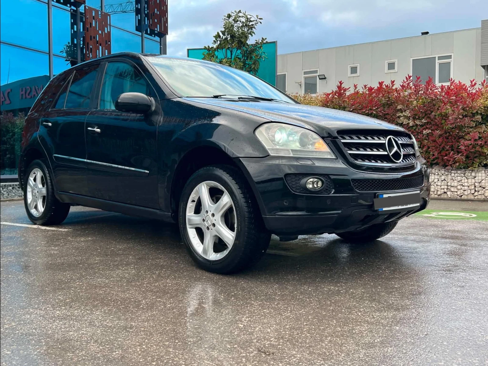 Mercedes-Benz ML 320, снимка 3 - Автомобили и джипове - 54635939