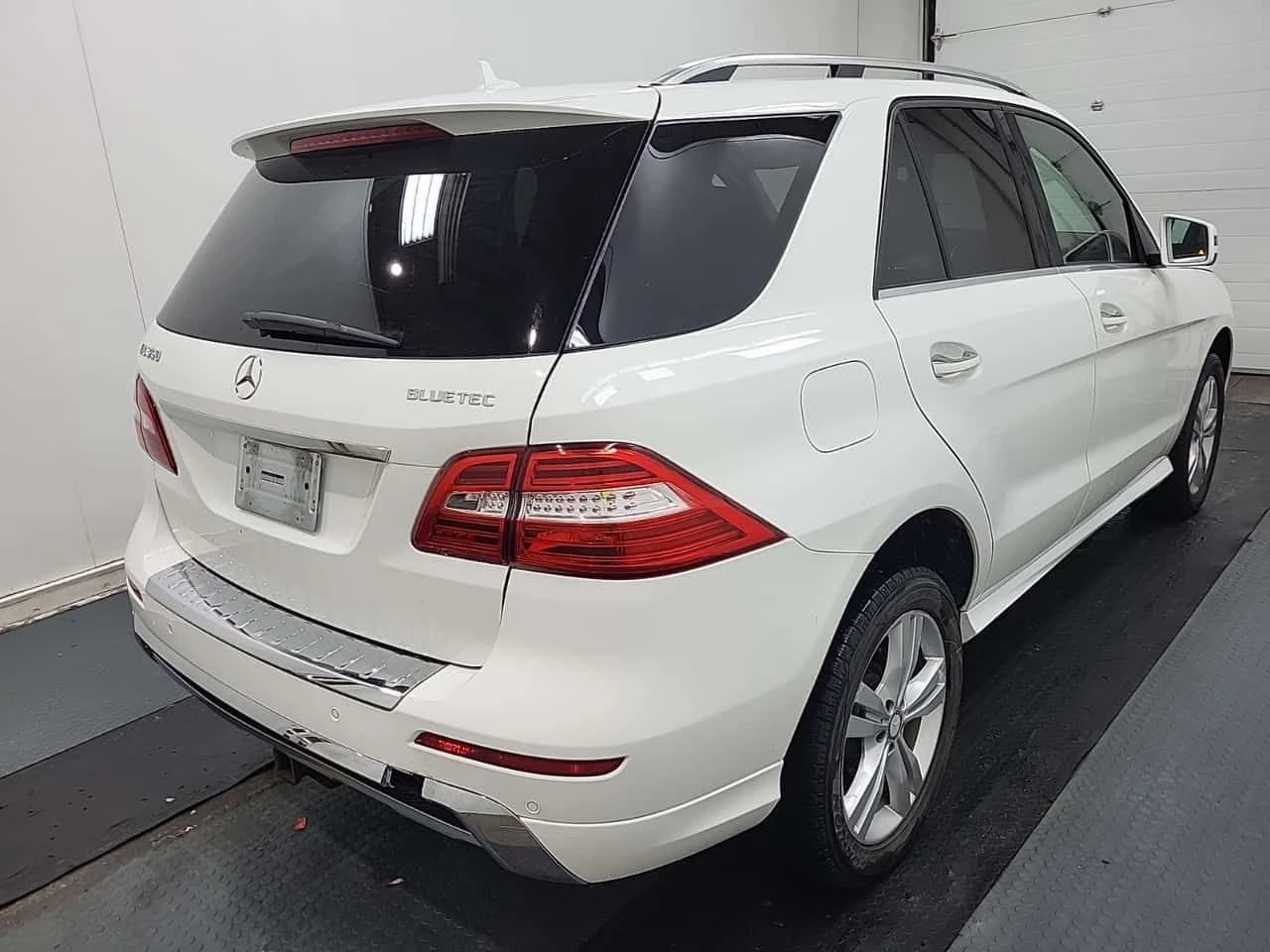 Mercedes-Benz ML 350 * BLUETEC * CARFAX * ЦЕНА ДО БГ, снимка 3 - Автомобили и джипове - 55002446