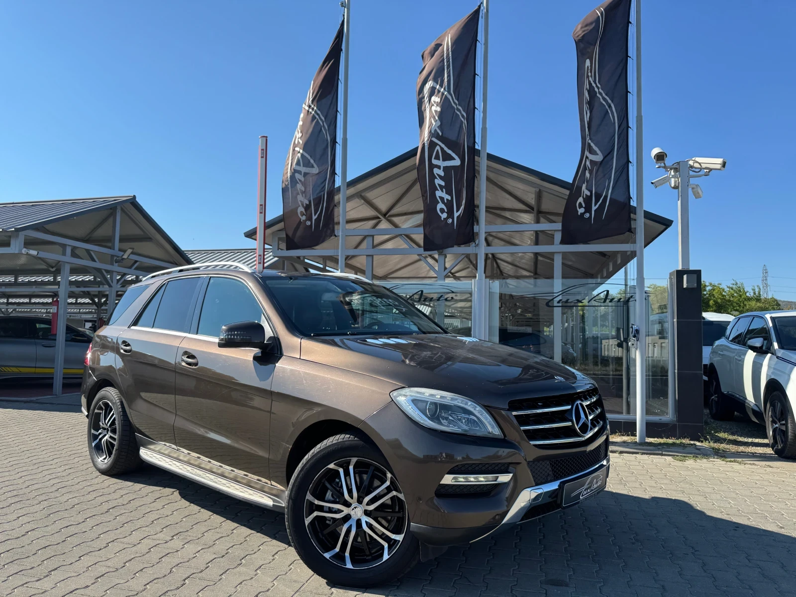 Mercedes-Benz ML 350 CDI#4MATIC#MULTIBEAM#ALCANTARA#NAVI, снимка 2 - Автомобили и джипове - 55767625