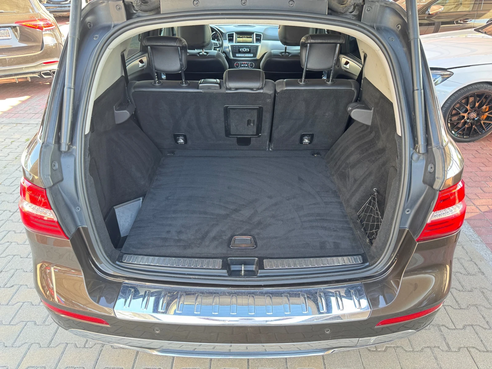 Mercedes-Benz ML 350 CDI#4MATIC#MULTIBEAM#ALCANTARA#NAVI, снимка 7 - Автомобили и джипове - 55767625