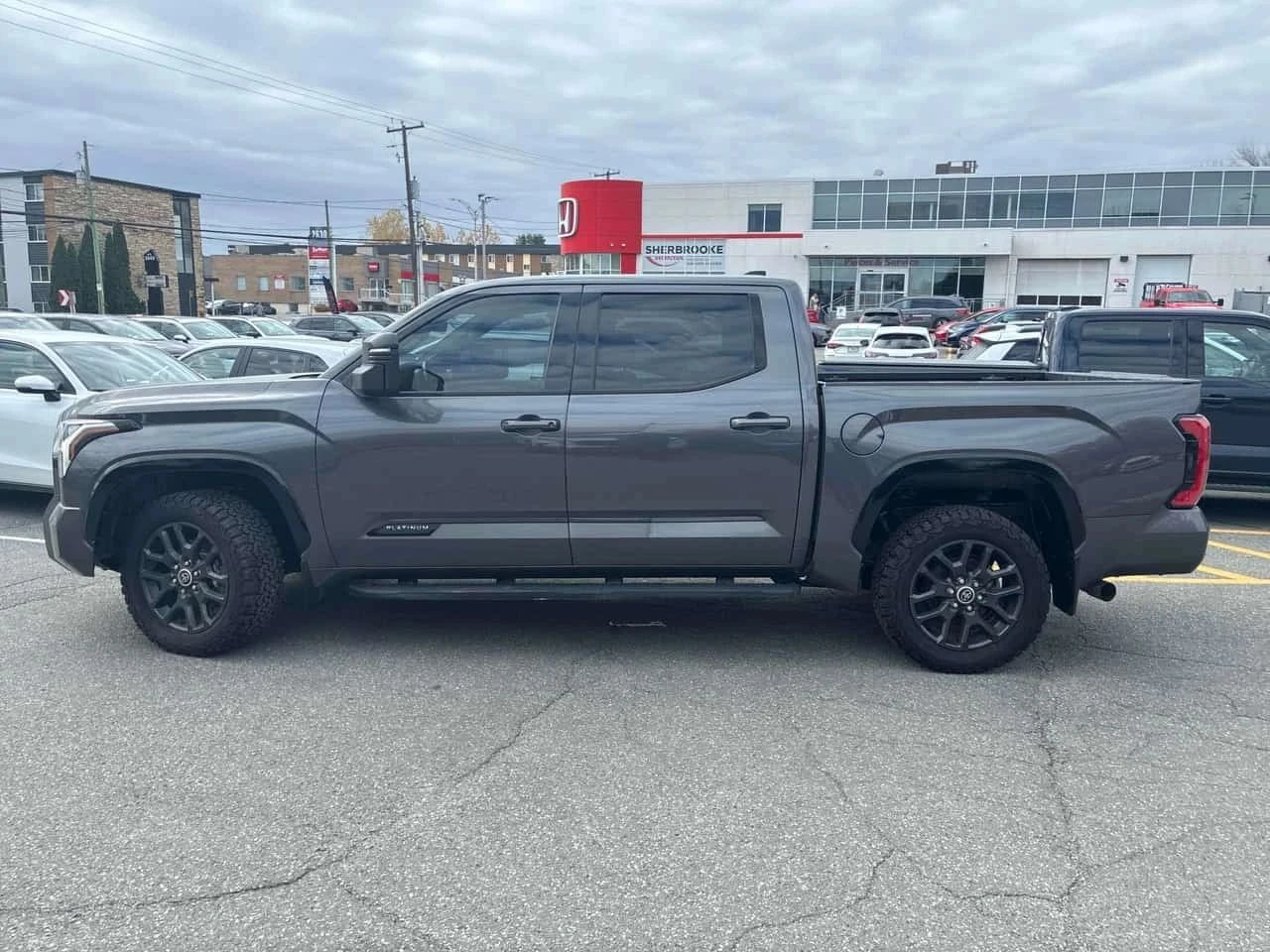 Toyota Tundra, снимка 2 - Автомобили и джипове - 56683795