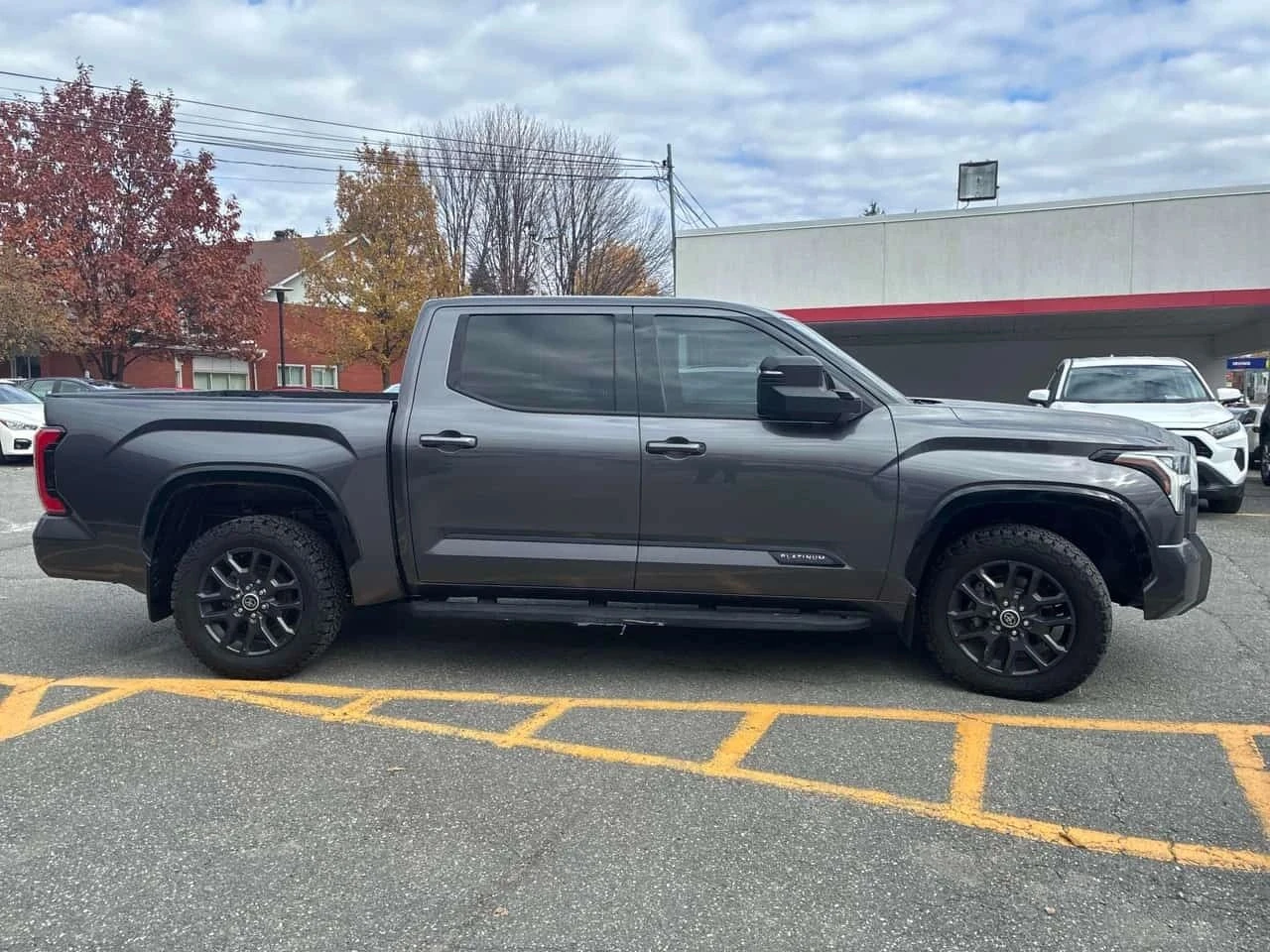 Toyota Tundra, снимка 4 - Автомобили и джипове - 56683795