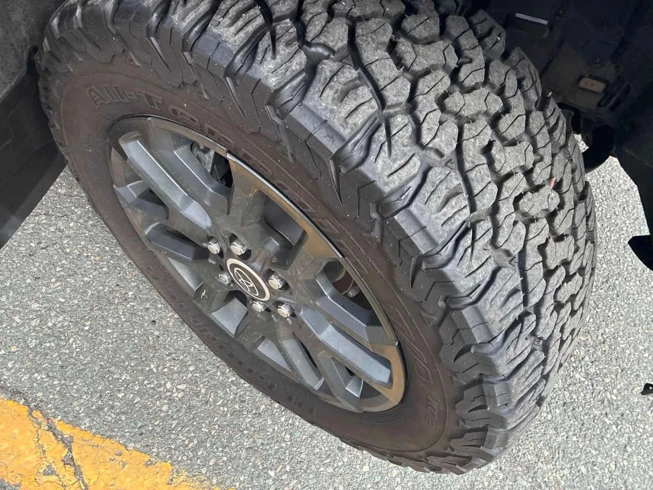 Toyota Tundra, снимка 6 - Автомобили и джипове - 56683795