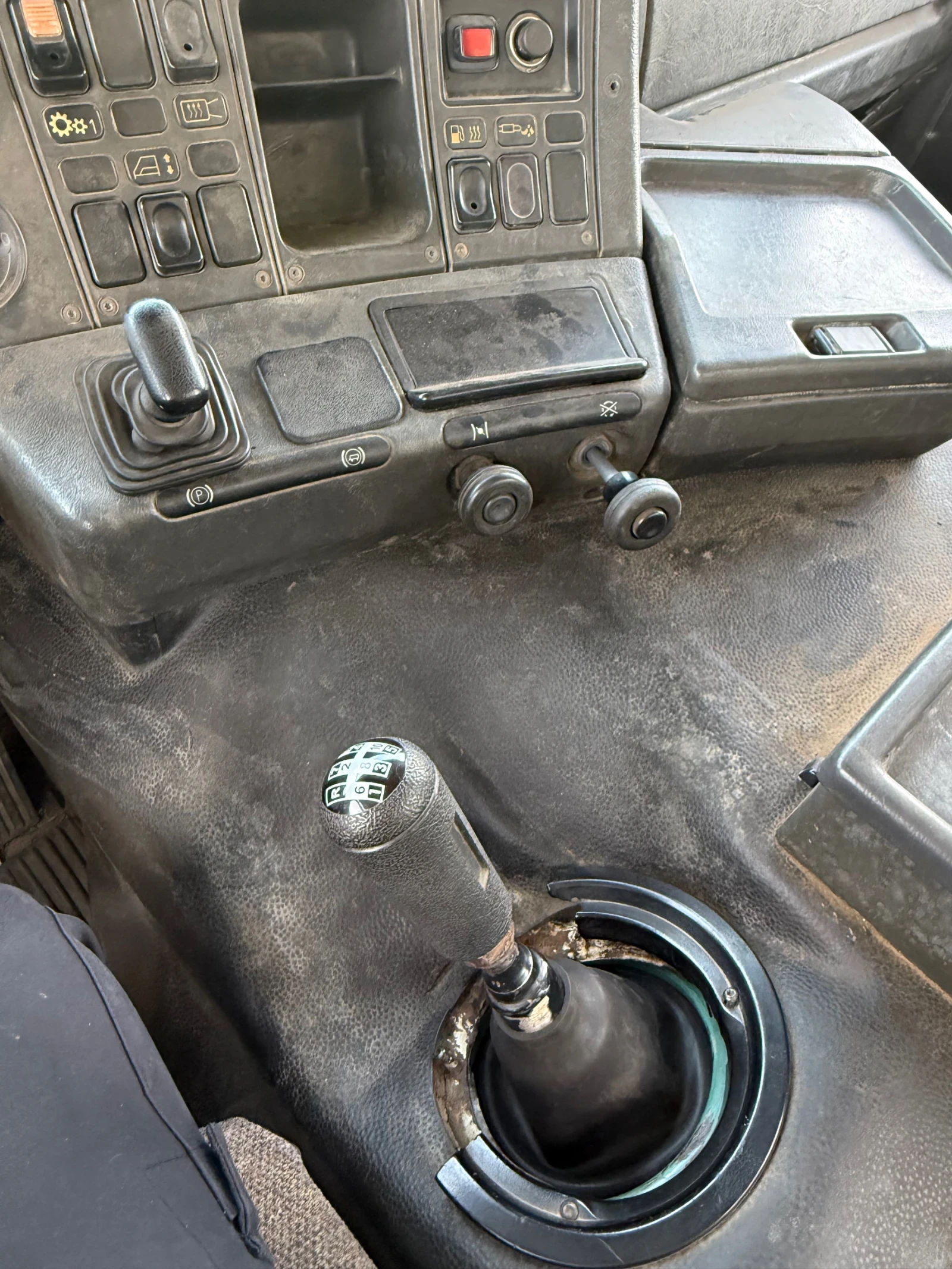 Scania 113 113H 360 Тристранен нови ресори - изображение 8