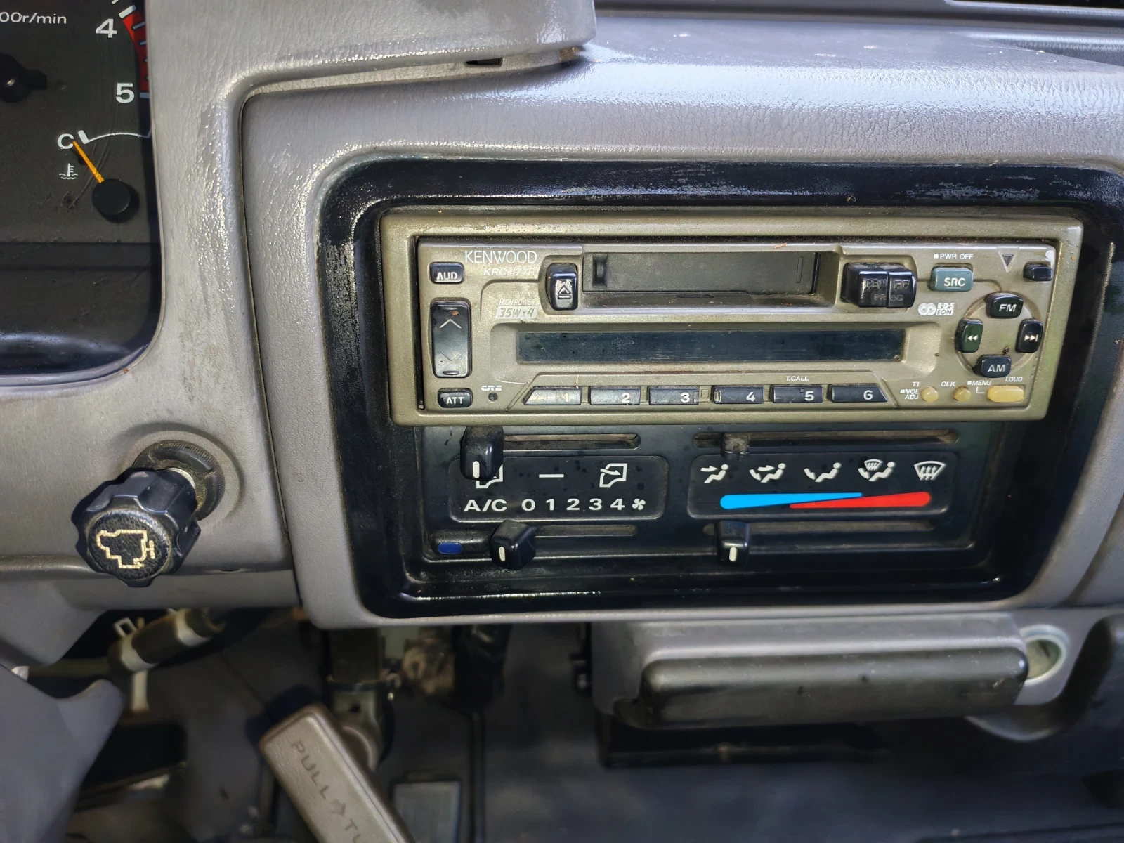 Nissan Kabstar Е110, снимка 9 - Камиони - 56430842