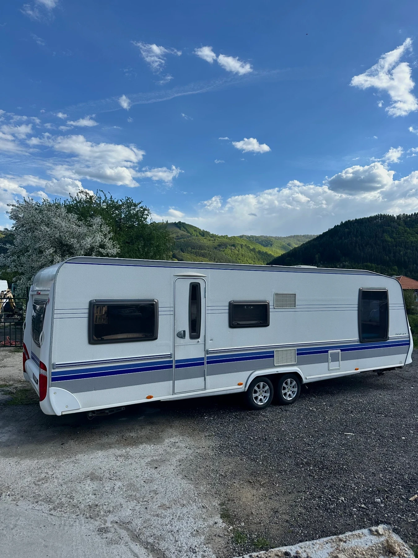 �������� Hobby Prestige 720/ ��� ����/ 9 �����/ ���� � WC/  | Mobile.bg � ����������� 2