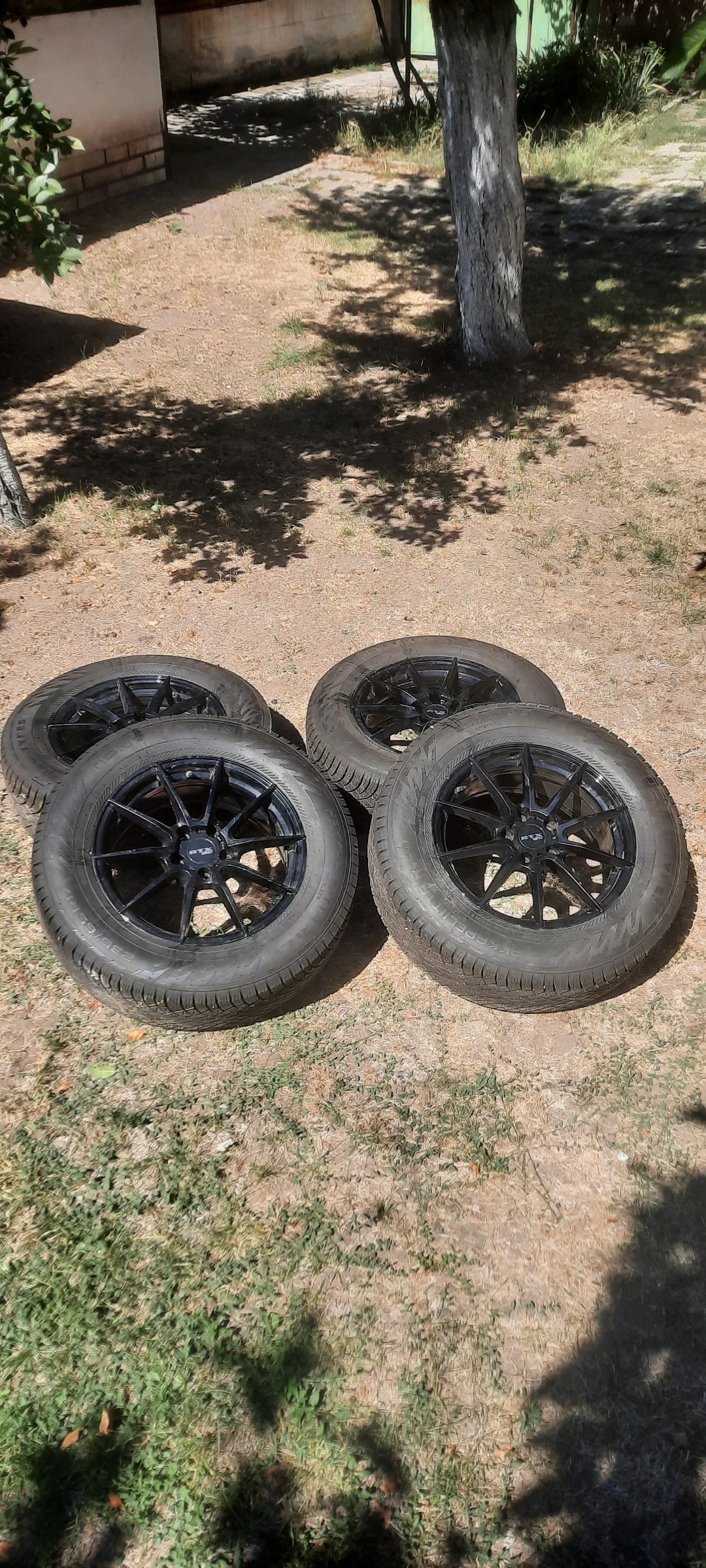 ���� � ������ 235/65R17 | Mobile.bg � ����������� 1