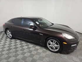     Porsche Panamera 3.6L*  * * * *  