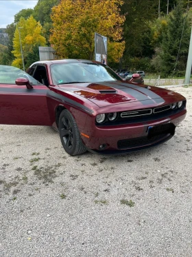 Dodge Challenger  - изображение 1