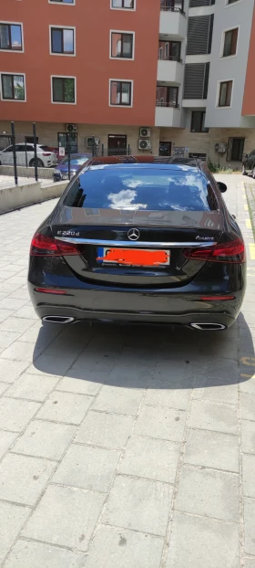 Mercedes-Benz E 220 