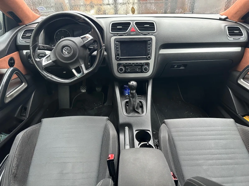 VW Scirocco 2.0 TDI, снимка 7 - Автомобили и джипове - 48207555