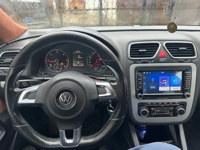 VW Scirocco 2.0 TDI, снимка 8 - Автомобили и джипове - 48207555