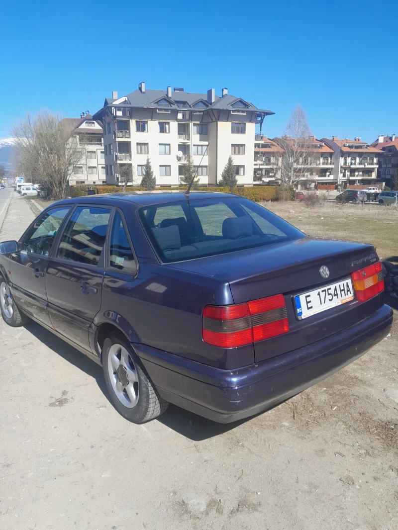 VW Passat, снимка 1 - Автомобили и джипове - 49411461