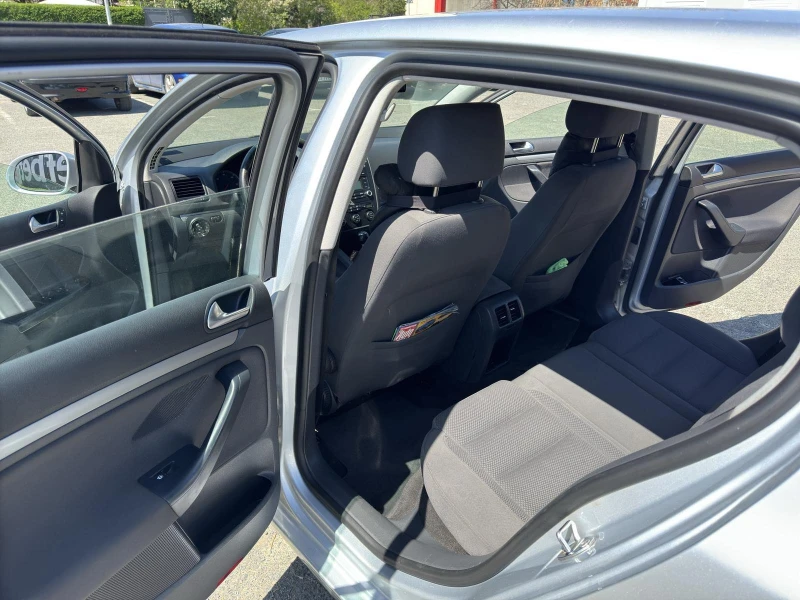 VW Golf, снимка 9 - Автомобили и джипове - 52296046