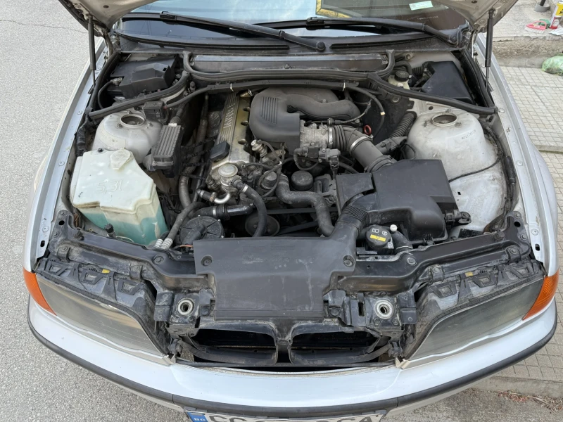BMW 318 E46, снимка 11 - Автомобили и джипове - 52390455