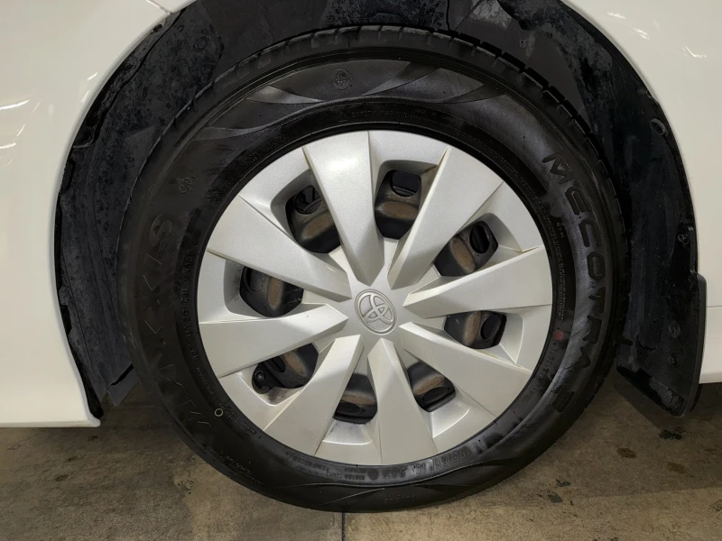 Toyota Corolla 1.5 МТ, снимка 8 - Автомобили и джипове - 51880548