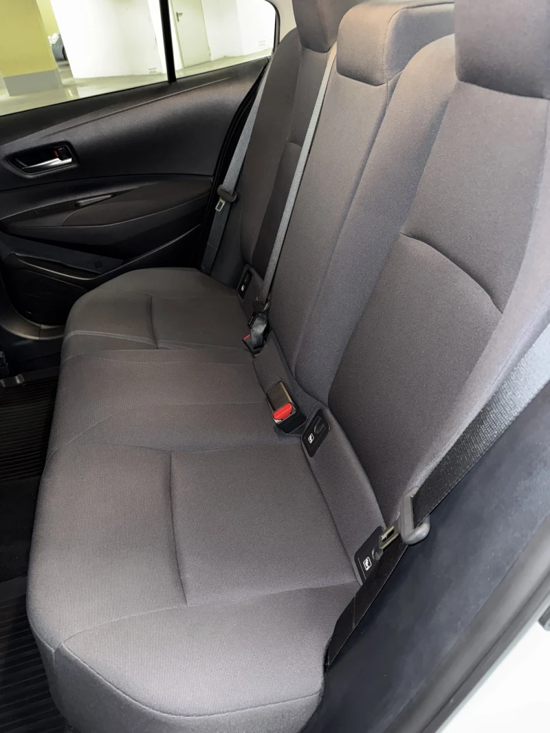 Toyota Corolla 1.5 МТ, снимка 15 - Автомобили и джипове - 51880548