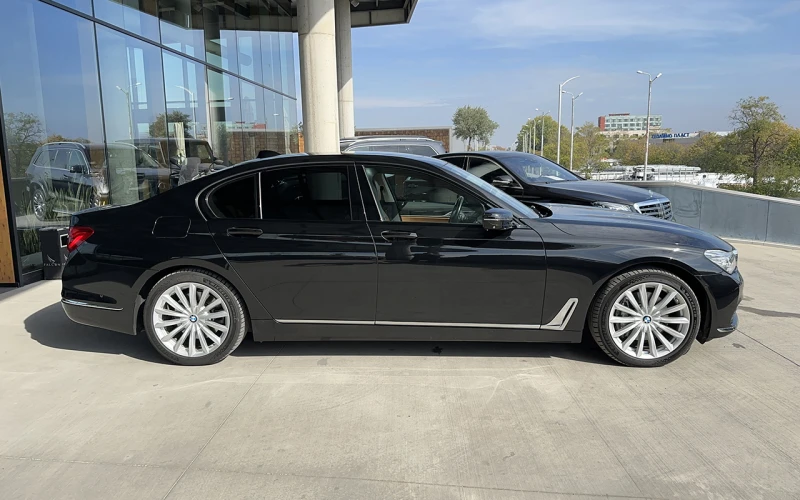 BMW 730 d xDrive, снимка 3 - Автомобили и джипове - 52154979