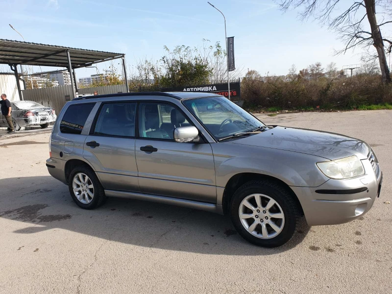 Subaru Forester, снимка 2 - Автомобили и джипове - 52443993