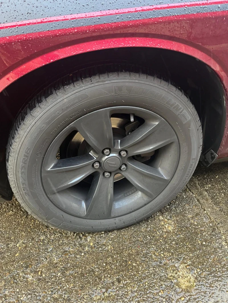 Dodge Challenger, снимка 11 - Автомобили и джипове - 52799552