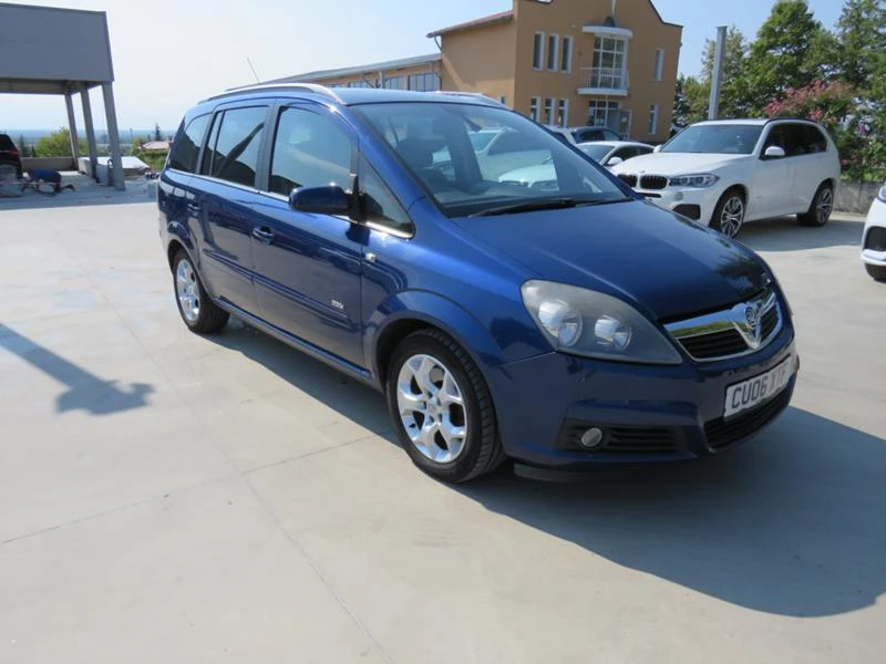 Opel Zafira B 1.9 CDTI 120кс, снимка 3 - Автомобили и джипове - 47850423