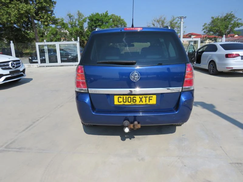 Opel Zafira B 1.9 CDTI 120кс, снимка 6 - Автомобили и джипове - 47850423