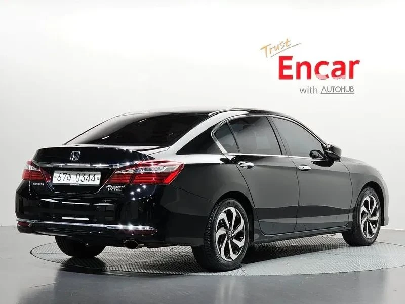 Honda Accord, снимка 2 - Автомобили и джипове - 56690450