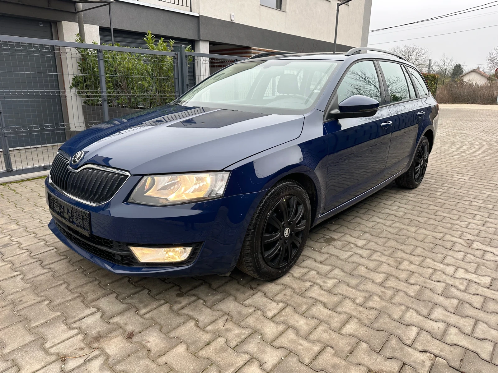Skoda Octavia 2.0-ДИЗЕЛ-150к.с, снимка 1