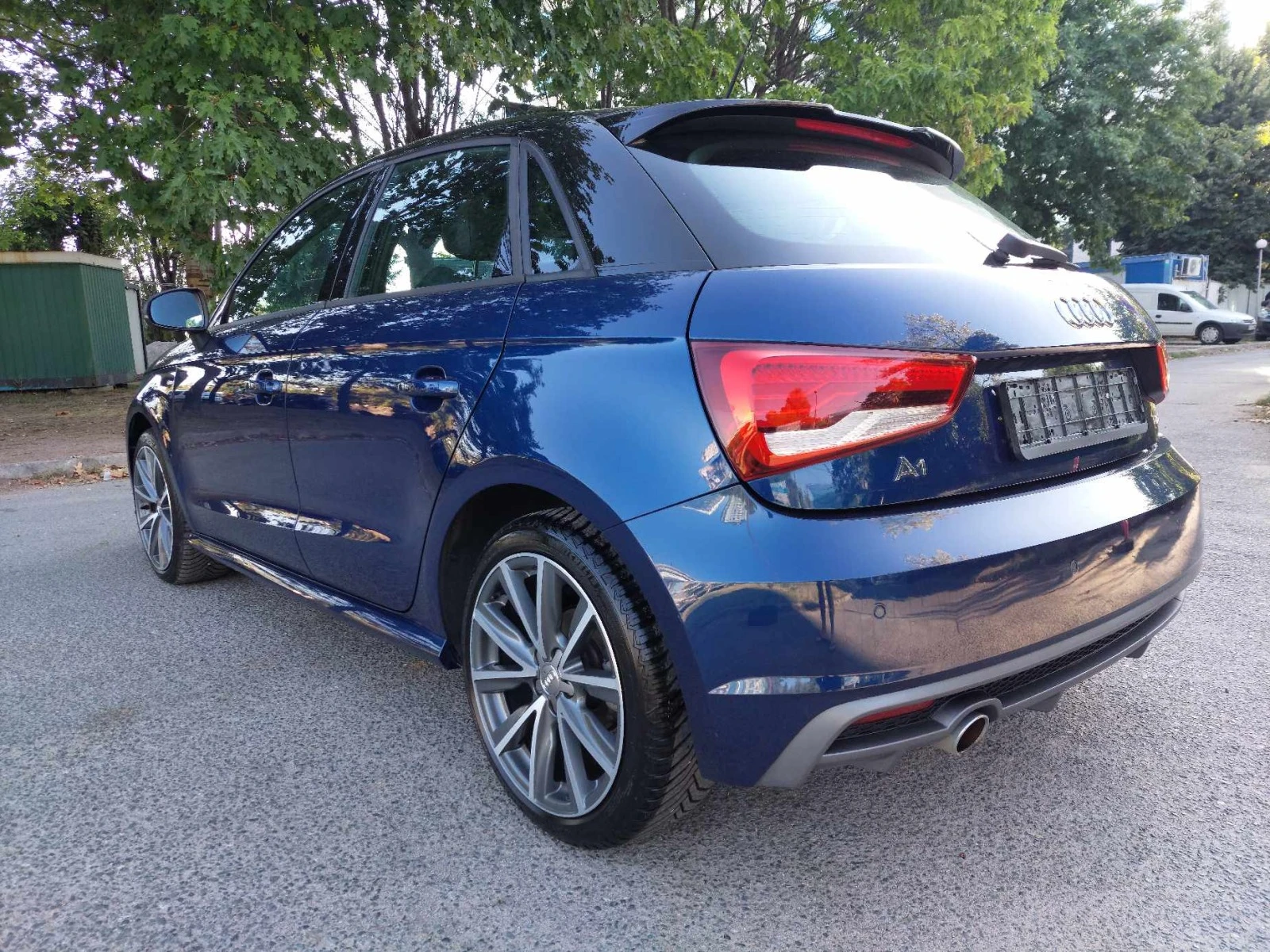 Audi A1 S-line + 1,6d DSG - изображение 5