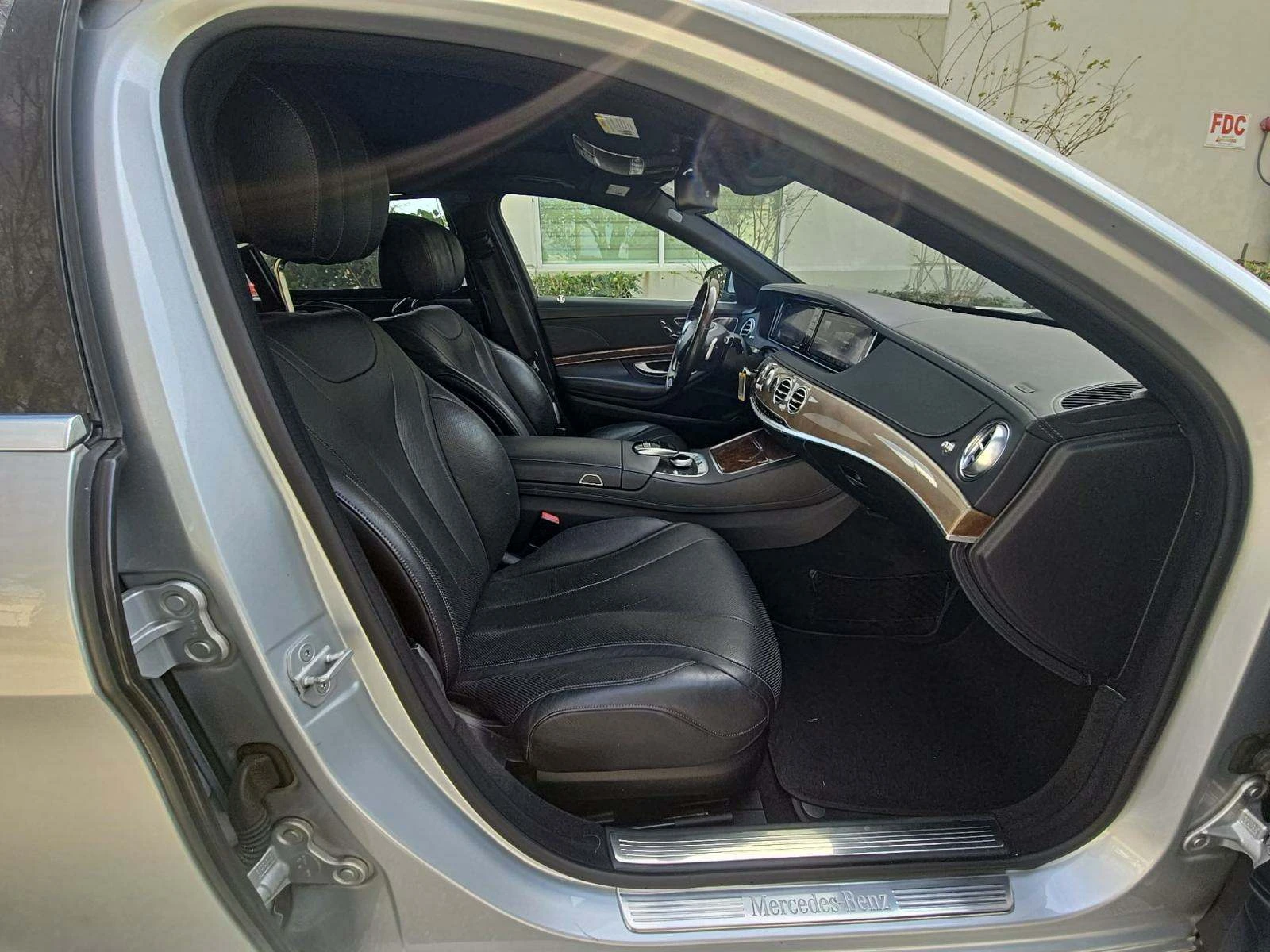 Mercedes-Benz S 550 Burmaster* масаж* обдух* пано* дистроник+ keyless  - изображение 7