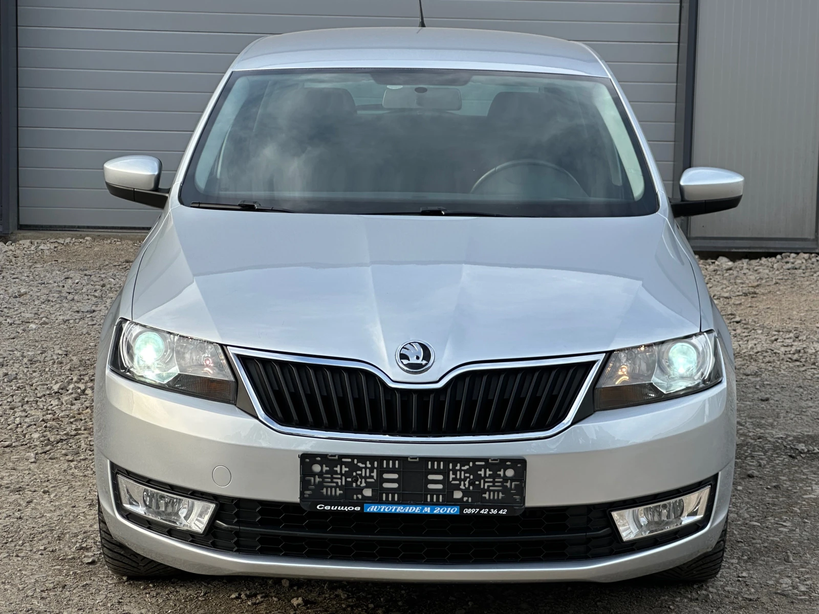 Skoda Rapid DIESEL* NAVI* XENON* EVRO5 - изображение 3